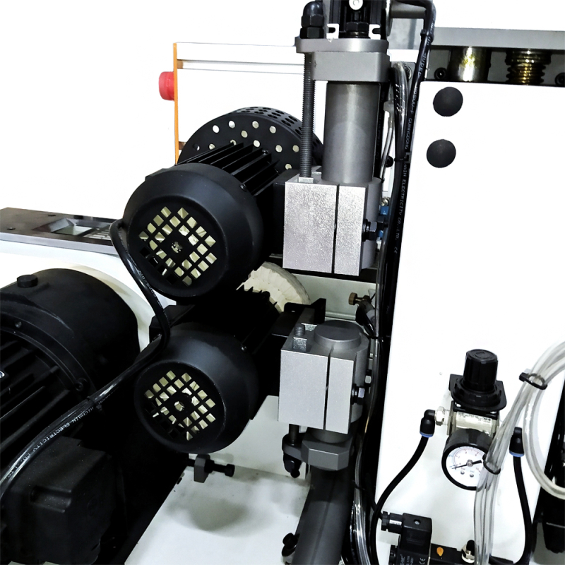 Polishing assembly for edge banding machines