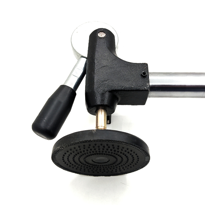 Eccentric clamp PU-03 for sliding table saw