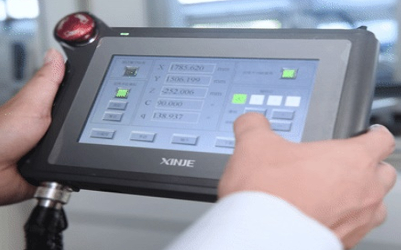 Mobile touch remote control for the KDT machine