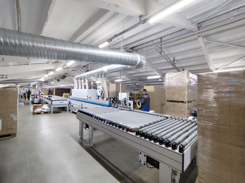 Automated four-side edge-banding station