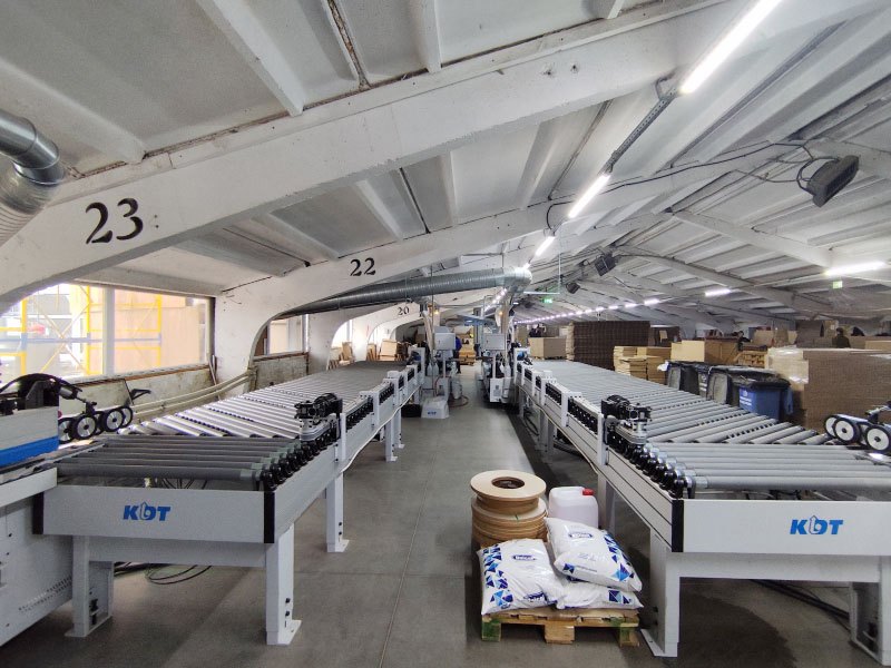Automated four-side edge-banding station