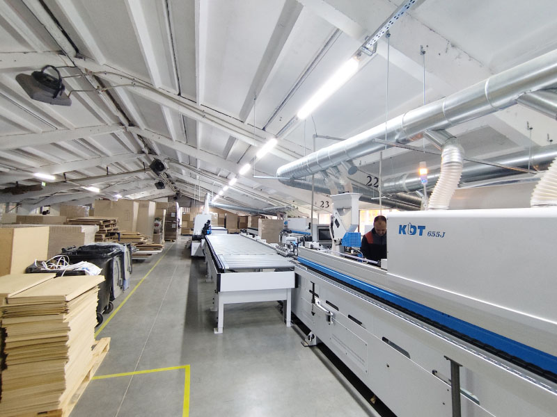 Automated four-side edge-banding station