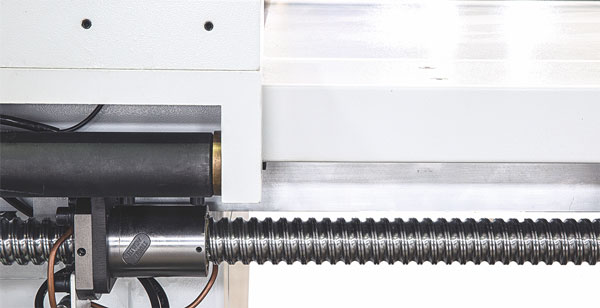 Parallel stop controlled by a servo