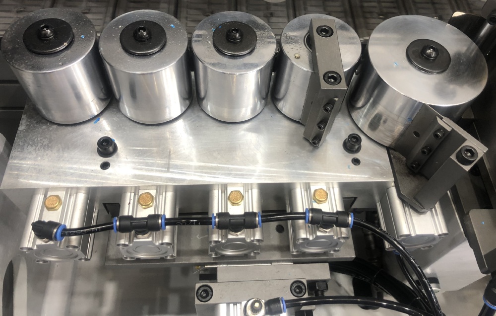 Clamping unit