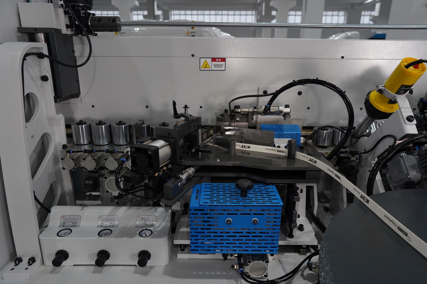 Clamping unit