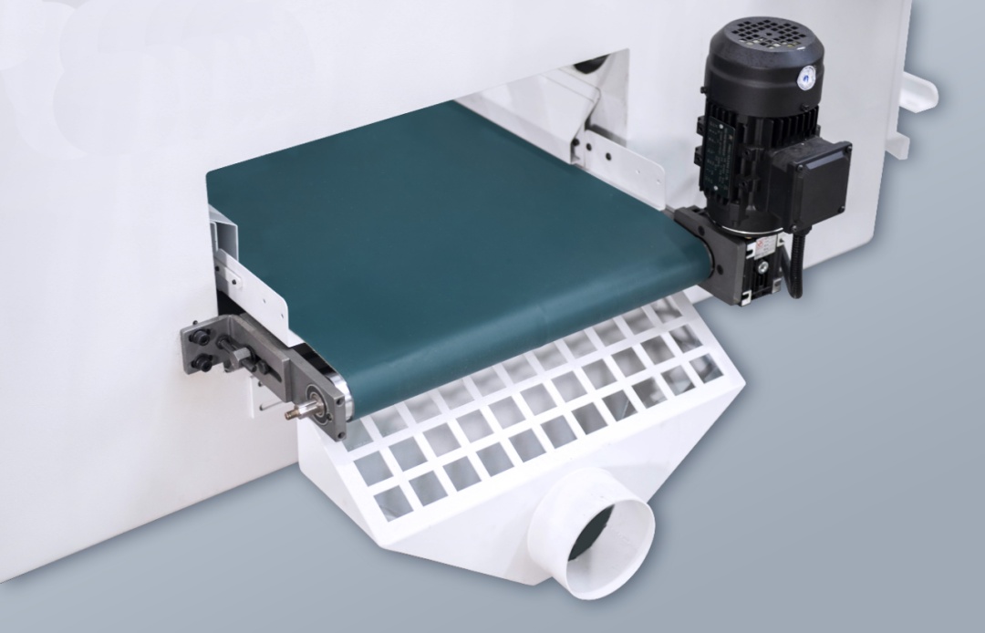 chip and piece removal conveyor