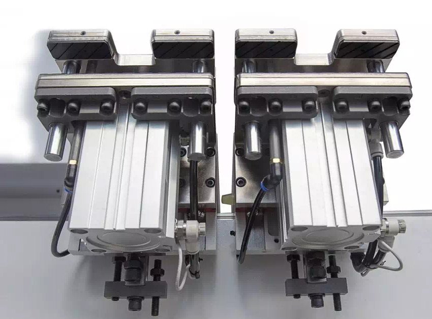 automatic workpiece holding clamps